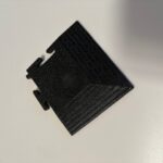 Angle noir pour dalle PVC