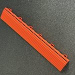 Bordure clipsable orange femelle pour dalle de sol